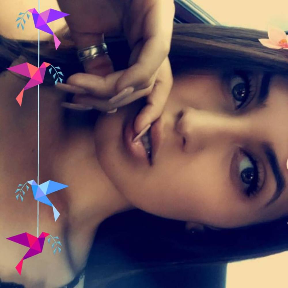 Meet your Posher, Ebony